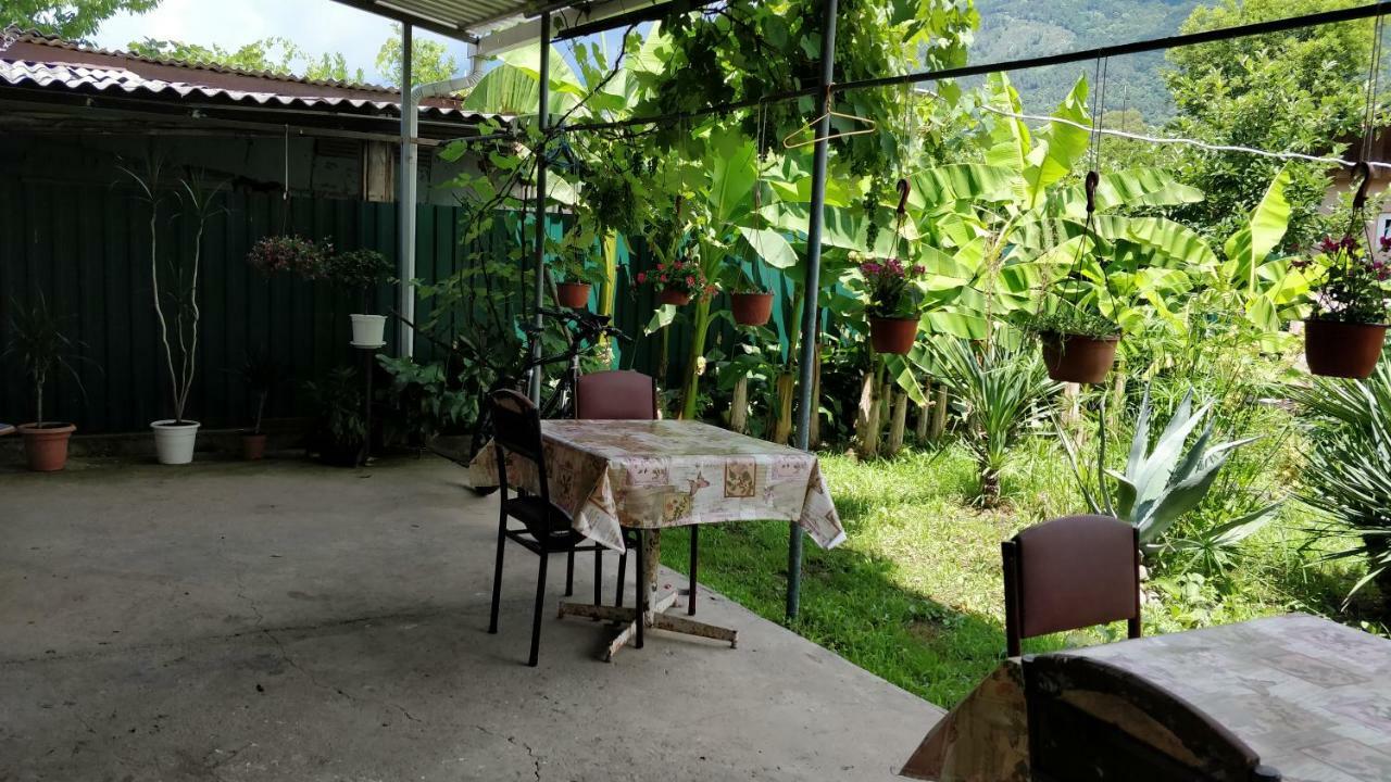 Tikhaya Gavan Guest House กากรา ภายนอก รูปภาพ